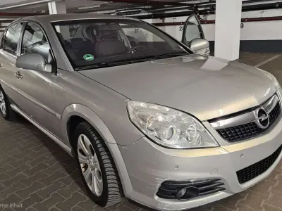 Gebraucht Opel Vectra Edition+ 120 PS (88 kW) 2007 Grau Limousine