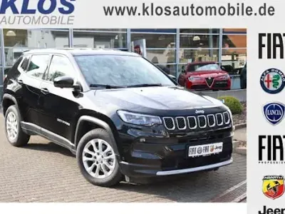 Begagnad Jeep Compass Altitude 131 HK (96 kW) 2024 Svart SUV
