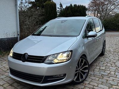 Gebraucht VW Sharan Highline 150 PS (110 kW) 2021 Grau Van / Kleinbus