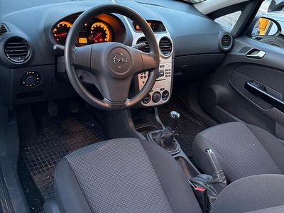 Second-hand Opel Corsa 60 CP (44 kW) 2009 Albastru Hatchback