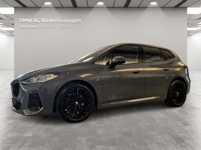 Gebraucht BMW 223 Active Tourer M Sport 204 PS (150 kW) 2023 Grau Van / Kleinbus
