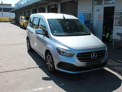 Gebraucht Mercedes T180 Edition 116 PS (85 kW) 2022 Silber Van / Kleinbus