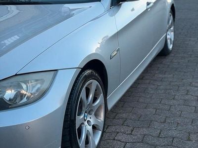 Gebraucht BMW 320 150 PS (110 kW) 2006 Silber Kombi