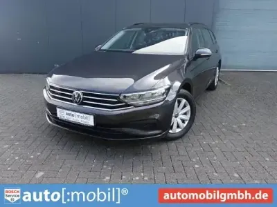 Gebraucht VW Passat Conceptline 150 PS (110 kW) 2023 Grau Kombi