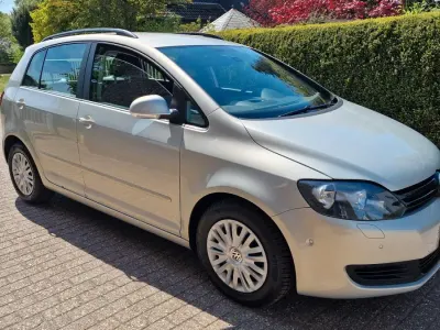 Gebraucht VW Golf VI Trendline 102 PS (75 kW) 2009 Silver leaf metallic Kleinwagen