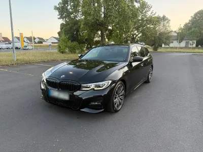 Gebraucht BMW 320 Shadowline 190 PS (139 kW) 2019 Schwarz Kombi
