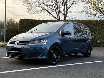 Gebraucht VW Sharan 150 PS (110 kW) 2016 Blau Van / Kleinbus