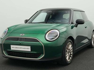 Usata Mini Cooper Favoured 135 kW (184 CV) 2024 Verde Utilitaria