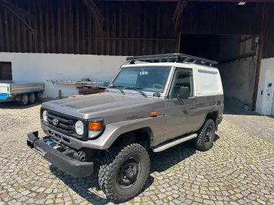 Gebraucht Toyota Land Cruiser 130 PS (95 kW) 2001 Silber SUV