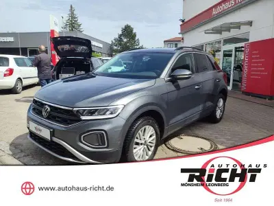 Usata VW T-Roc Life 150 CV (110 kW) 2025 Grigio SUV