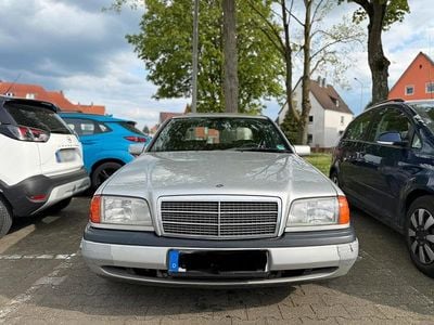 Gebraucht Mercedes C180 122 PS (89 kW) 1994 Silber Limousine