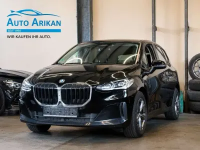 Gebraucht BMW 230 150 PS (110 kW) 2023 Schwarz Van / Kleinbus