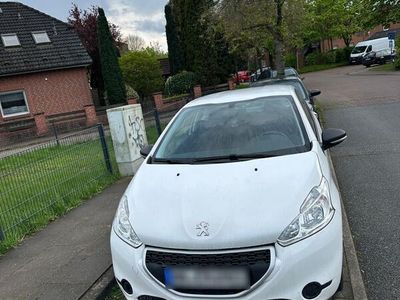 gebraucht Peugeot 208 Active 1.0 nur 107000 Km