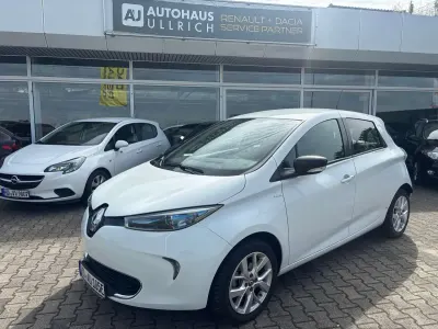 Używany Renault Zoe Life 80 kW (109 KM) 2018 Biały Hatchback
