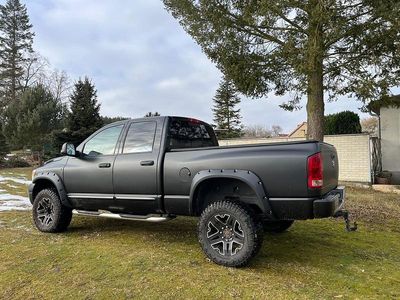 Usado Dodge Ram 309 HP (227 kW) 2006 Preto Pickup