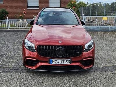 Rot Gebraucht 2018 Mercedes GLC63 AMG AMG SUV | 54.590 € (Fairer Preis)