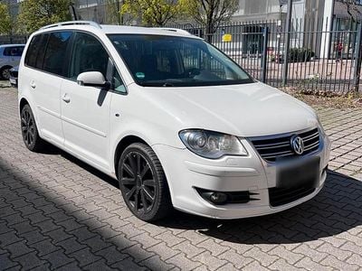 Usata VW Touran R-line 170 CV (125 kW) 2008 Bianco Monovolume