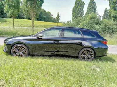 Gebraucht Cupra Leon VZ 310 PS (228 kW) 2023 Schwarz Kombi