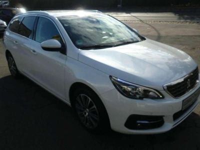 Gebraucht Peugeot 308 SW Allure 131 PS (96 kW) 2020 Blanc nacre Kombi