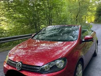 Gebraucht VW Golf 105 PS (77 kW) 2011 Rot Cabrio
