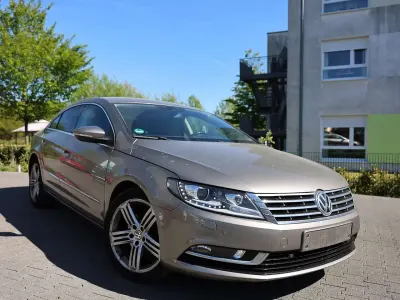 Second-hand VW CC Highline 160 CP (117 kW) 2013 Maro Berlinǎ
