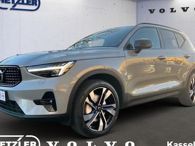 Neu Volvo XC40 Plus 197 PS (144 kW) 2026 Grau SUV