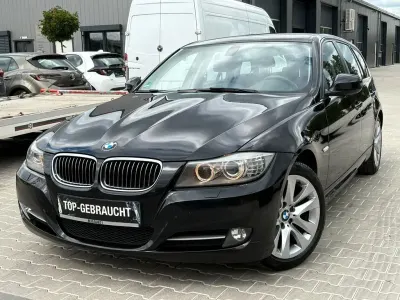 Gebraucht BMW 318 Lifestyle 143 PS (105 kW) 2012 Schwarz Kombi