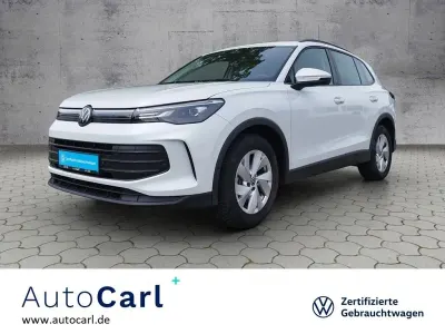 Gebraucht VW Tiguan Basis 131 PS (96 kW) 2025 Oryxweiß perlmutteffekt SUV