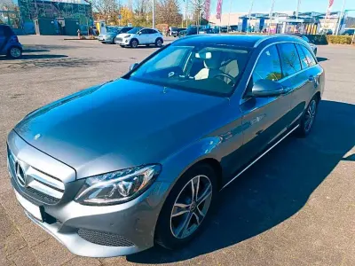 Używany Mercedes C220