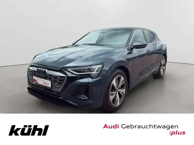 Gebraucht Audi Q8 e-tron S-Line 250 kW (340 PS) 2023 Plasmablau metallic SUV