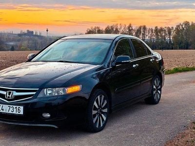 Second-hand Honda Accord Executive 190 CP (139 kW) 2006 Negru Berlinǎ