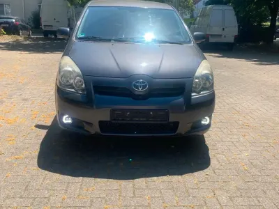 Gebraucht Toyota Corolla 176 PS (129 kW) 2009 Grau Limousine