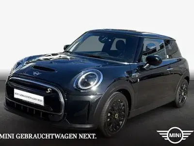Second-hand Mini Cooper SE Classic 135 kW (184 CP) 2023 Negru Hatchback