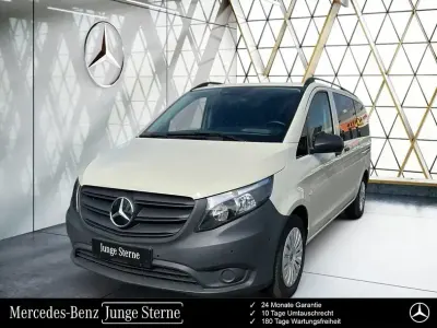Gebraucht Mercedes Vito 163 PS (119 kW) 2022 Kieselgrau Van