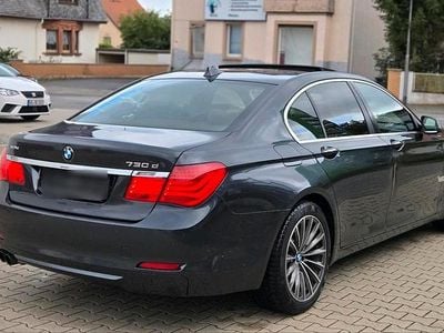 BMW 730
