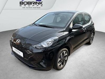 Gebraucht Hyundai i10 Trend 63 PS (46 kW) 2024 Schwarz Kleinwagen