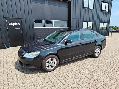 Gebraucht Skoda Octavia 105 PS (77 kW) 2011 Schwarz Limousine