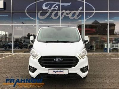 Begagnad Ford Transit Custom Trend 105 HK (77 kW) 2022 Vit Sedan
