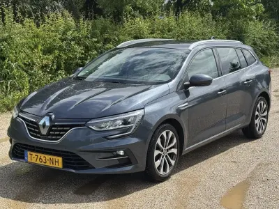 Gebraucht Renault Mégane IV Techno 140 PS (102 kW) 2023 Grau Kombi