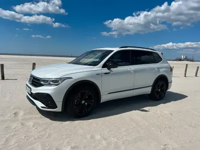 Gebraucht VW Tiguan Allspace R-line 193 PS (141 kW) 2024 Weiß SUV