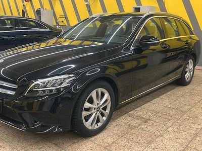 Gebraucht Mercedes C180 156 PS (114 kW) 2019 Schwarz Kombi