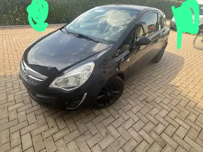 Gebraucht Opel Corsa Color Edition 101 PS (74 kW) 2011 Schwarz Kleinwagen