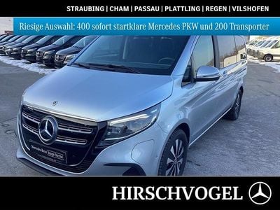 Hightechsilber metallic Gebraucht 2024 Mercedes EQV300 Van / Kleinbus | 48.700 € (Fairer Preis)
