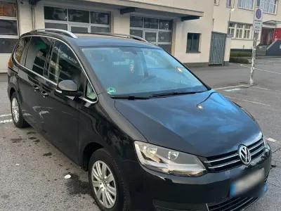 Gebraucht VW Sharan 140 PS (102 kW) 2012 Schwarz Van / Kleinbus