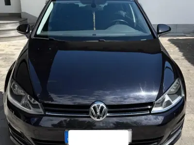 Gebraucht VW Golf VII LOUNGE 110 PS (80 kW) 2016 Schwarz Kleinwagen