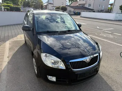 Używany Skoda Fabia 60 KM (44 kW) 2009 Czarny Kombi