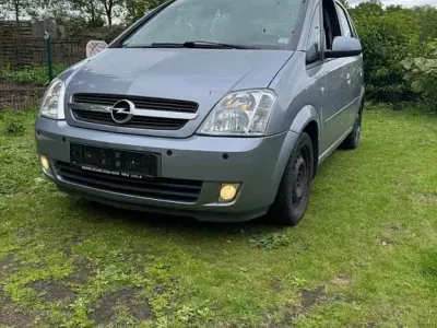 Gebraucht Opel Meriva 101 PS (74 kW) 2003 Silber Van / Kleinbus