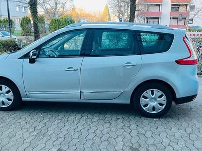 Gebraucht Renault Scénic III 116 PS (85 kW) 2013 Grau Van / Kleinbus