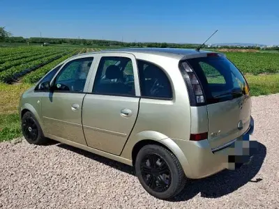 Brugt Opel Meriva 90 HK (66 kW) 2007 Guld MPV