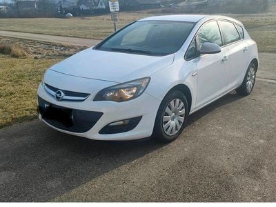 Weiß Gebraucht 2012 Opel Astra Limousine | 4.350 € (Fairer Preis)